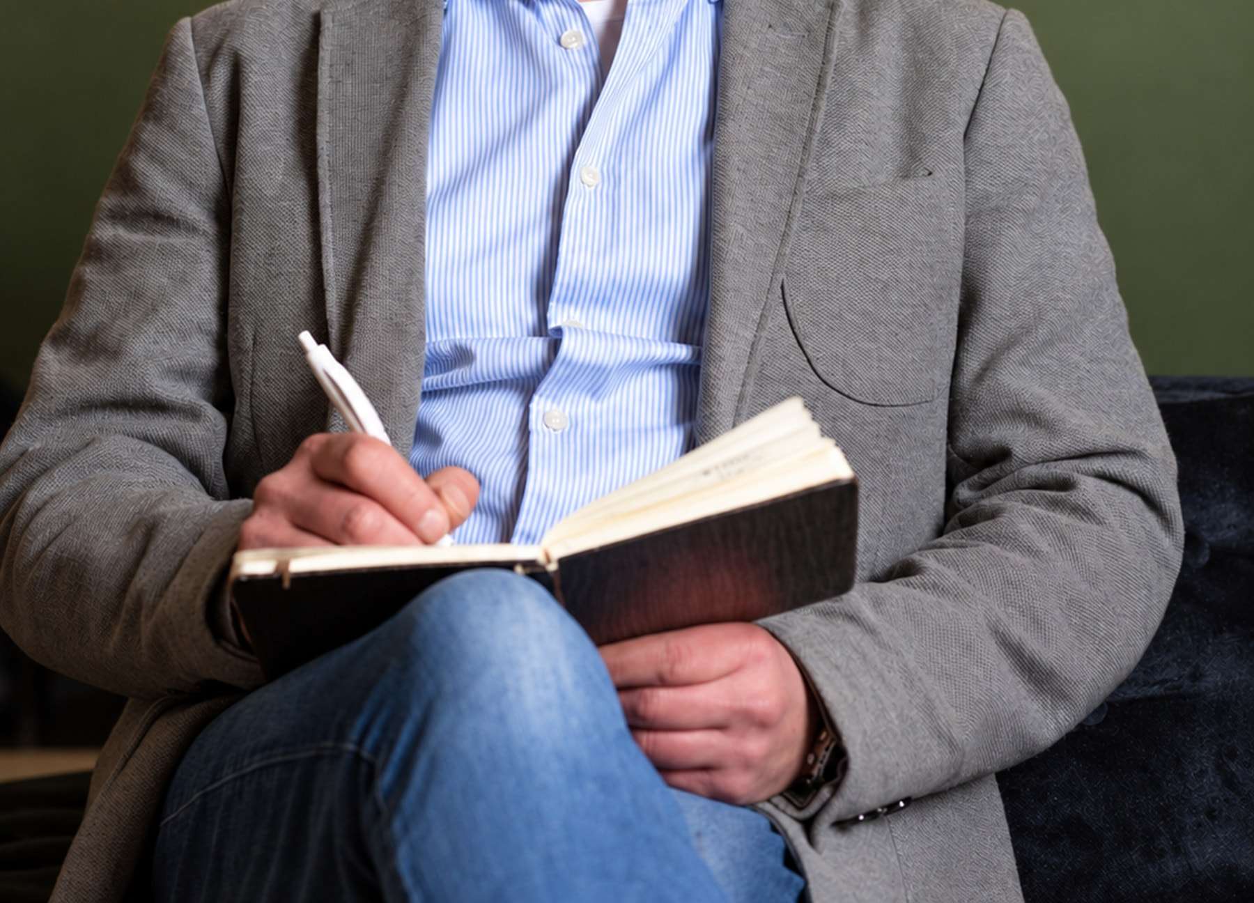 Serge van Rootz Media schrijft in zijn notitieboek